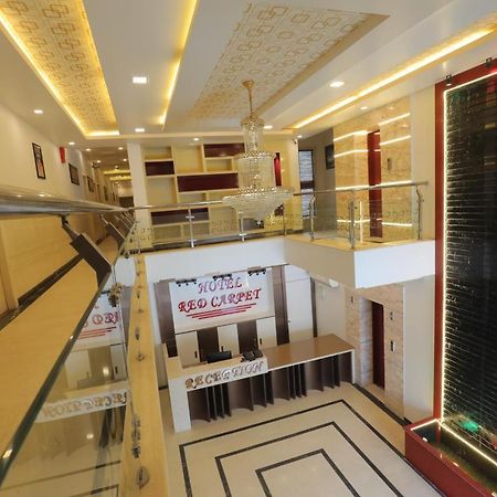 Hotel Sahib'S Red Carpet - Family & Corporate Hotel Chain Agra  Exteriör bild
