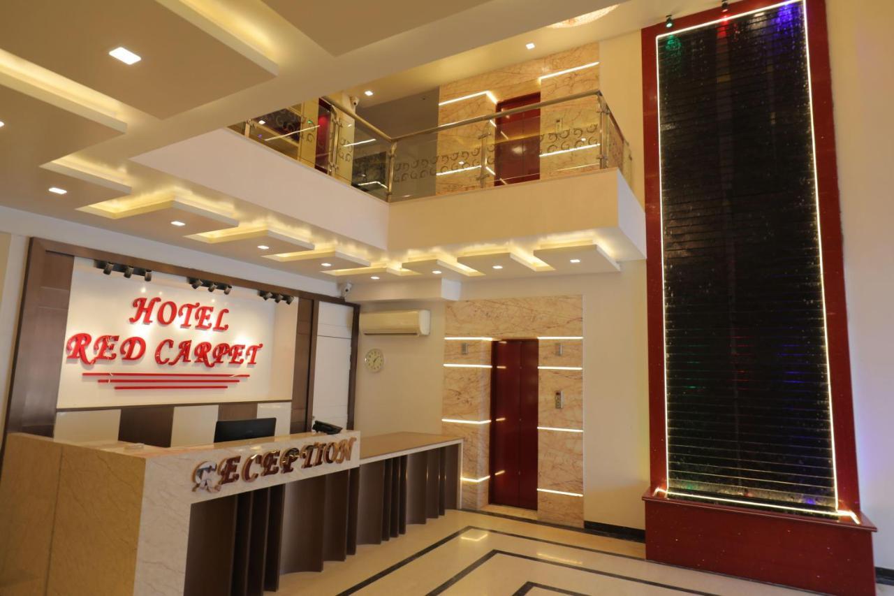Hotel Sahib'S Red Carpet - Family & Corporate Hotel Chain Agra  Exteriör bild